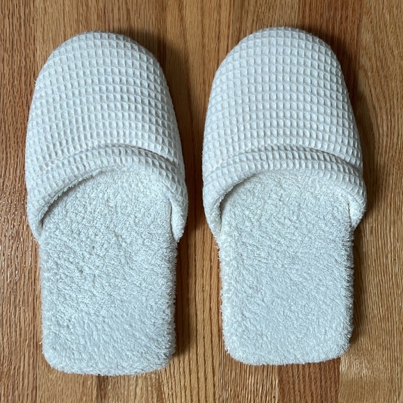 Unisex Spa Slippers - Picture 2 of 13